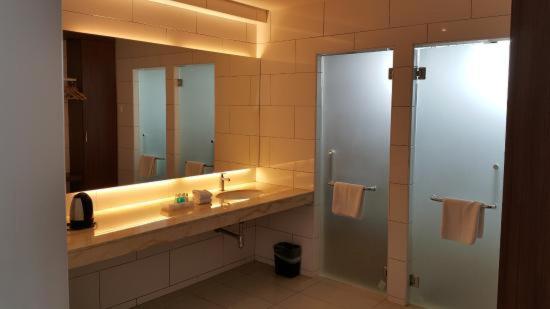 Mandurah Hotel Kuantan Buitenkant foto
